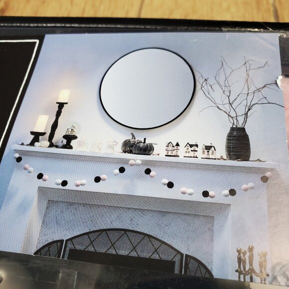 Martha Stewart LED Halloween Pink Haunted House Ghosts Pompom Garland 7pc Set - Picture 6 of 12